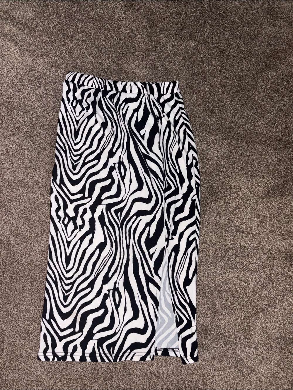 SHEIN Black and White Zebra-Print Pencil Skirt